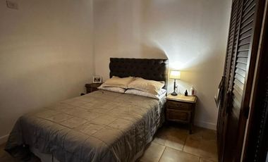 **HERMOSA CASA Â¡APTO CREDITO! EN BARRIO CERRITO**