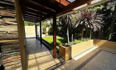 **HERMOSA CASA Â¡APTO CREDITO! EN BARRIO CERRITO**