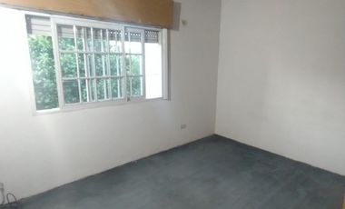 Hermoso PH 1er piso por escalera de 4 ambientes