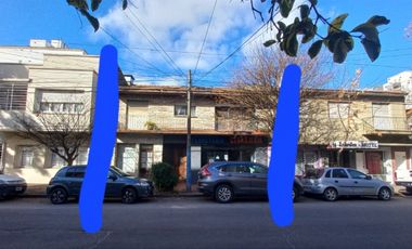 Lote en venta en La Perla. Medidas 10,39 m x 43,30 m. Cel 223542----.