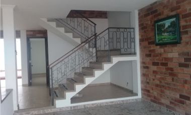 Maat vende Casa urbana Villeta-Villa Maria, 240M2 $950Millones