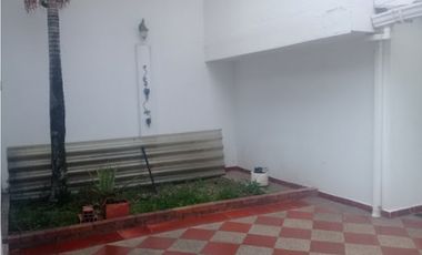 Maat vende Casa urbana Villeta-Villa Maria, 240M2 $950Millones