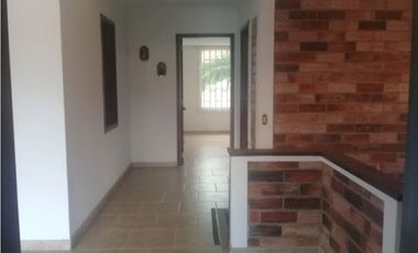 Maat vende Casa urbana Villeta-Villa Maria, 240M2 $950Millones