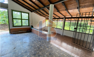 SE ARRIENDA CASA CAMPESTRE EN CALARCA QUINDO