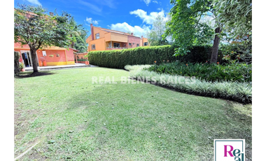 Hermosa casa en unidad cerrada – Sector El Tambo