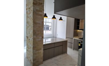 SE VENDE CASA DOS PISOS URB. PORTAL ALMERIA ZONA NORTE DE MONTERIA