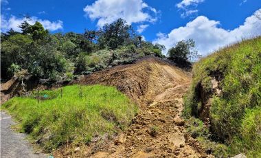 Venta de Lote Unidad Cerrada via Don Diego la Ceja