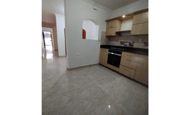 CASA EN ITAGUI SAN PIO PRIMER PISO