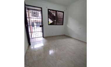 CASA EN ITAGUI SAN PIO PRIMER PISO
