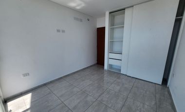 ALQUILO DEPARTAMENTO 1 DORMITORIO $400.000+ EXPENSAS $15.000. ZONA 5 ESQUINAS