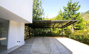 Casa Campestre En Arriendo, Las Palmas - Medellín