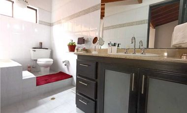 Casa En Arriendo, La Abadía - Envigado