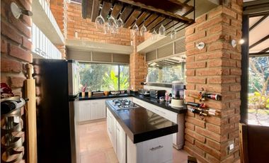 Casa En Arriendo en Envigado Alto de Palmas