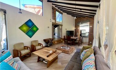 Casa En Arriendo en Envigado Alto de Palmas