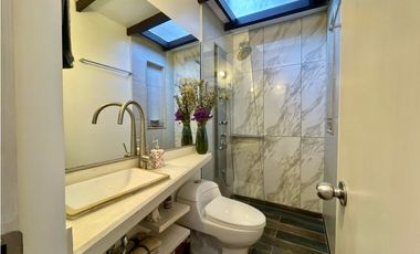 Casa En Arriendo en Envigado Alto de Palmas