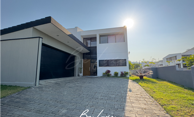VENTA BARRIO ALTO EXCLUSIVA CASA , ALTOS DE PANAM (9)