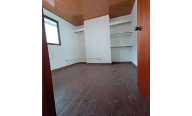 Vebta de casa en San Francisco 3 niveles