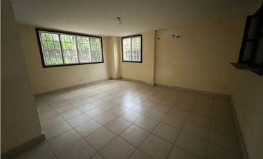SEA CONFIABLE VENDE ESPACIOSA CASA CON PISCINA EN ALBROOK