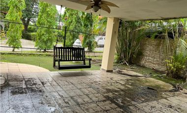 SEA CONFIABLE VENDE ESPACIOSA CASA CON PISCINA EN ALBROOK