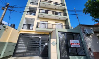 ALQUILO DEPTO 1 DOR $270.000+EXP+IMP. ZONA 5 ESQUINAS