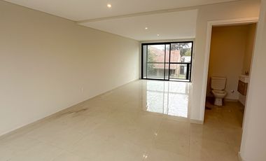 Duplex 3 amb con jardin moderno Villa Primera