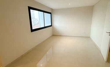 Duplex 3 amb con jardin moderno Villa Primera