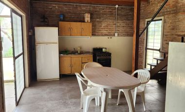 CASA EN ARROYO LEYES CERCANO AL RIO