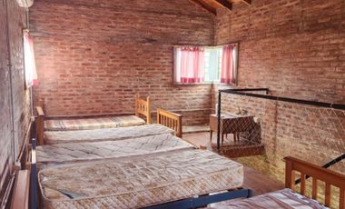 CASA EN ARROYO LEYES CERCANO AL RIO