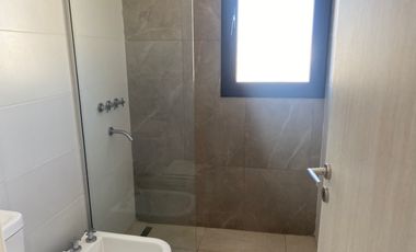 Departamento en alquiler de 1 dormitorio c/ cochera en Centro