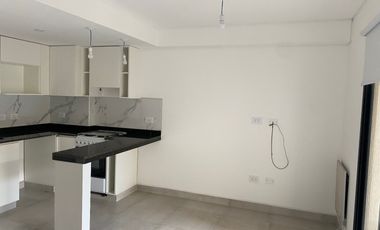Departamento en alquiler de 1 dormitorio c/ cochera en Centro