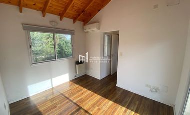 Casa en alquiler de 3 dormitorios c/ cochera en Matheu