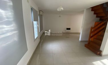 Casa en alquiler de 3 dormitorios c/ cochera en Matheu