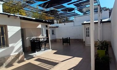 Casa en alquiler 2 dormitorios Sexta Sección Mza