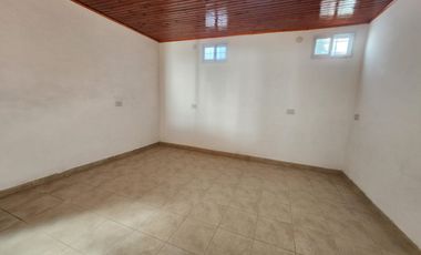 ALQUILO CASA 2 DORMITORIOS EN CALLE VICTORIA $350.000 FINAL