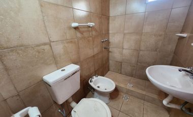 ALQUILO CASA 2 DORMITORIOS EN CALLE VICTORIA $350.000 FINAL