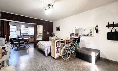 Casa de 4 amb en Villa Adelina cochera A REMODELAR