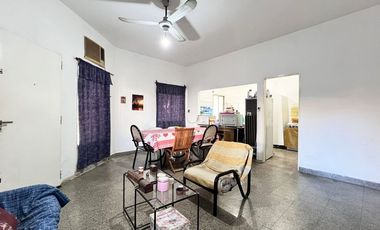 Casa de 4 amb en Villa Adelina cochera A REMODELAR