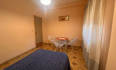 CASA 3 AMBIENTES CON JARDIN Y PILETA CASANOVA