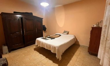 CASA 3 AMBIENTES CON JARDIN Y PILETA CASANOVA