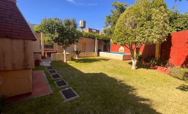 CASA 3 AMBIENTES CON JARDIN Y PILETA CASANOVA