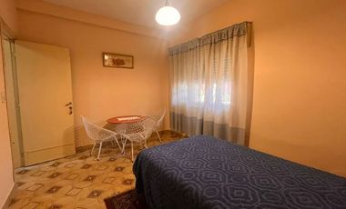 CASA 3 AMBIENTES CON JARDIN Y PILETA CASANOVA