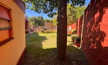 CASA 3 AMBIENTES CON JARDIN Y PILETA CASANOVA