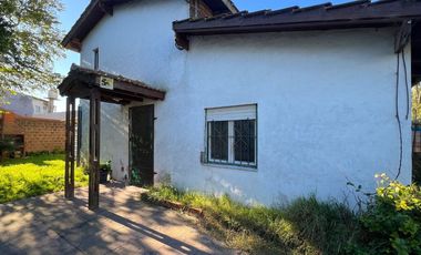 VENTA CASA A RECICLAR 2 AMB, BARRIO AEROPARQUE