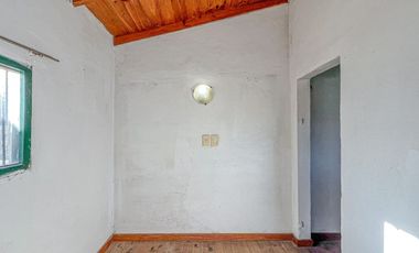 VENTA CASA A RECICLAR 2 AMB, BARRIO AEROPARQUE