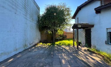 VENTA CASA A RECICLAR 2 AMB, BARRIO AEROPARQUE