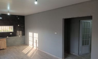 VENTA CASA A ESTRENAR CON PILETA EN SAUCE