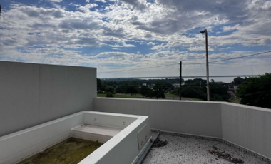 ALQUILER - CASA A ESTRENAR EN ZONA PARQUE