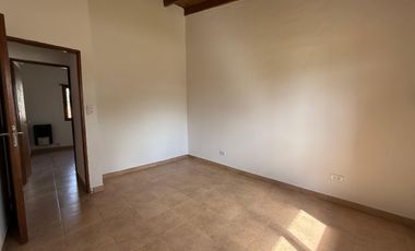 Casa 4 Amb Excelente Estado - Coronel Vidal - Apta Credito