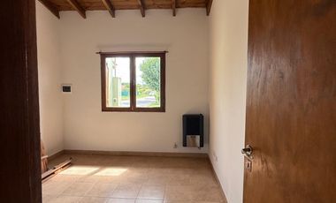 Casa 4 Amb Excelente Estado - Coronel Vidal - Apta Credito