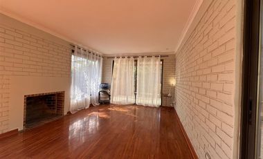 Casa en Arriendo en hernando de magallanes con colon